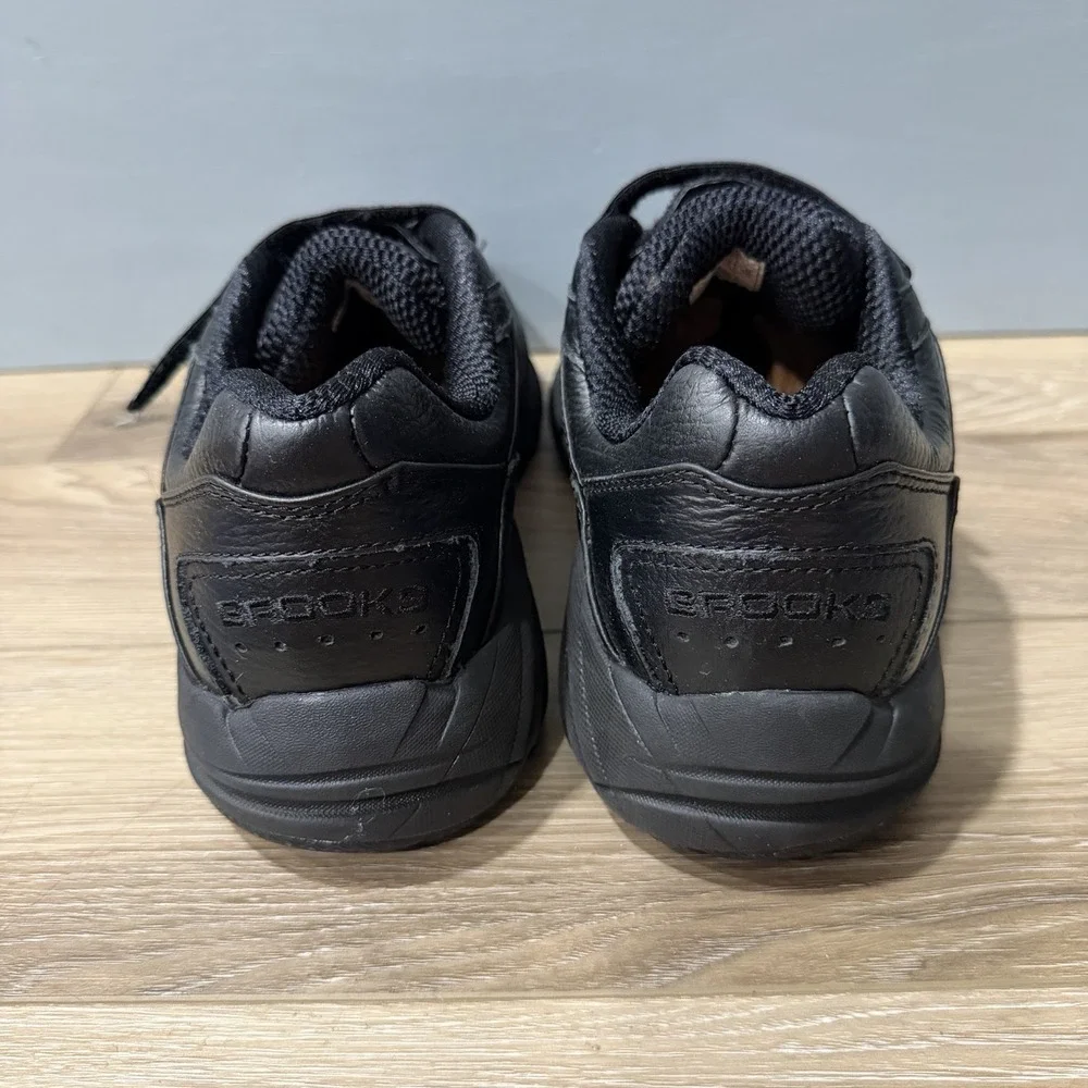 Brooks Addiction Walker V-Strap 2 Mens Size 12 D Walking Shoes Black Leather